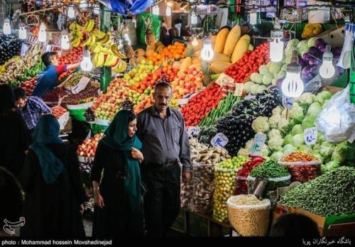 عرضه بیش از ۵ هزار تن میوه و خرما در استان تهران