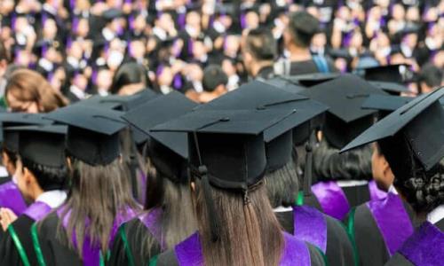 از افزایش شهریه دانشگاه های انگلیس تا گلایه كاركنان