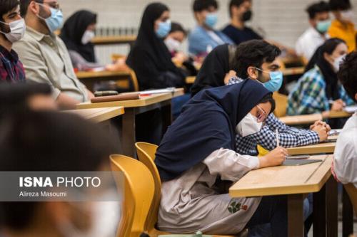 تا حد ممکن قوانین را به سمت دانشجویان خم کنیم
