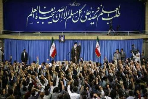 مراسم عزاداری اربعین با حضور دانشجویان در محضر رهبر انقلاب