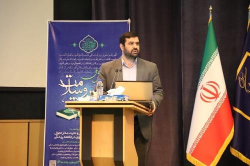 باید جهت استفاده از ظرفیت مجموعه های حوزوی، در دانشگاه ها برنامه ریزی مناسب داشت