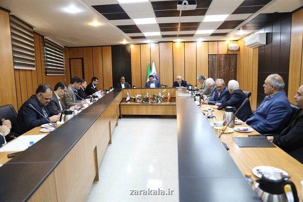 خدمت رسانی به بخش های صنعت و تجاری با بانکداری جامع و شرکتی