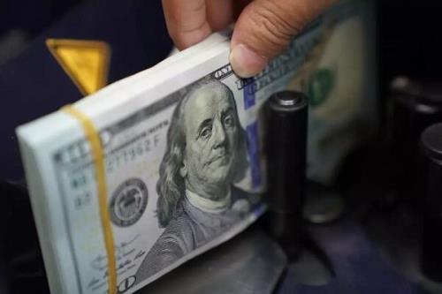 قیمت دلار و یورو دولتی در بازار ارز تجاری بهمراه جدول نرخ ارزها