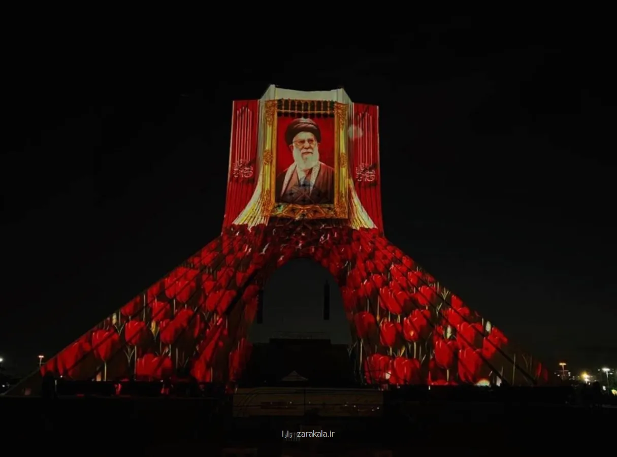 تصویر و حماسه بدرقه رهبر شهید بر برج آزادی نقش بست