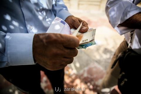 تب وتاب بازار ارزبرای افزایش عرضه، دلاردر چندقدمی كانال ۹هزارتومان