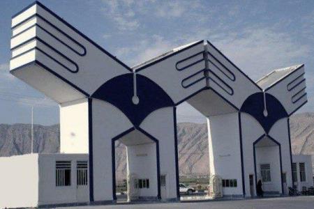 اتوبوس های دانشگاه آزاد بروجرد باید استانداردسازی شوند