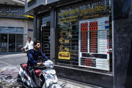 پرونده دلار در سال 98 با نرخ 14900 تومانی بسته شد