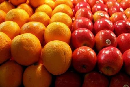 كسادی بازار میوه عیدانه