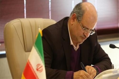 خوداتكایی، احساس عزت و استغنای ملی بزرگترین ارمغان انقلاب اسلامی